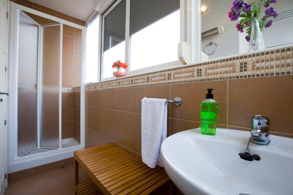 Apartamento Tirso De Molina Madrid Rum bild