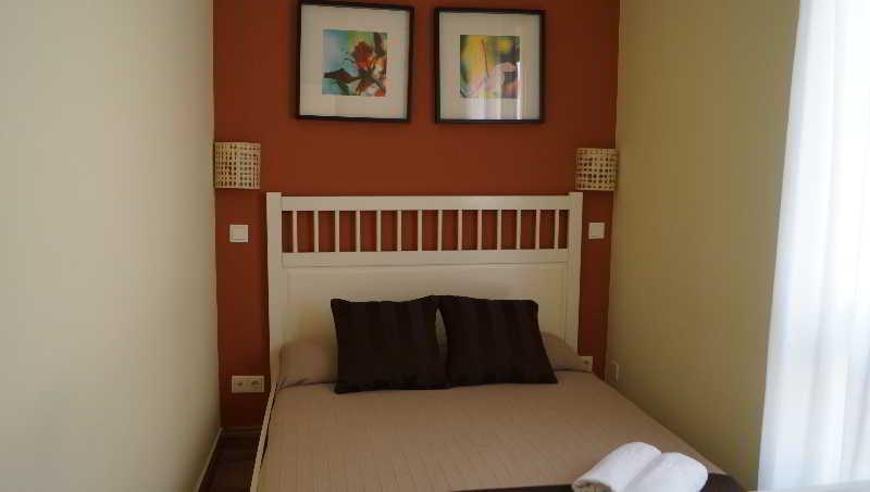 Apartamento Tirso De Molina Madrid Exteriör bild